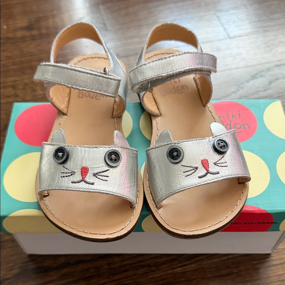 Mini Boden Metallic Cat Face Kids Sandals